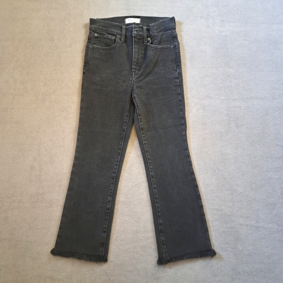 Madewell Denim - Madewell Black Cropped Frayed-Hem Jeans